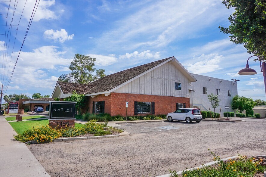 More Photos Of 1455 E University Dr, Mesa Showroom For Sale