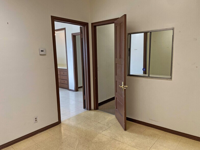More Photos Of 3000 Whittier Blvd, Los Angeles Medical For Lease