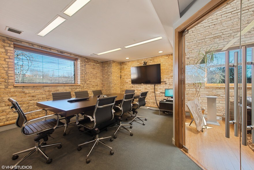 More Photos Of 660 LaSalle Pl, Highland Park Loft Creative Space For Lease