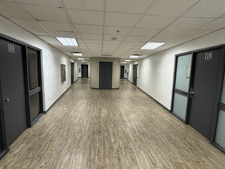 More Photos Of 5060 N 19th Ave, Phoenix Office Residential For Sale