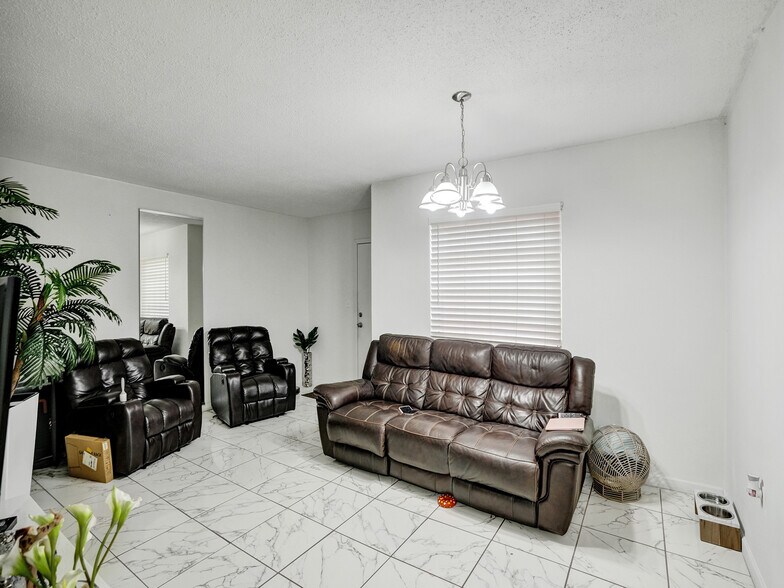 More Photos Of 720 W 16th, Hialeah Apartments For Sale