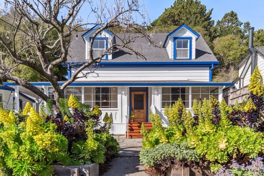 More Photos Of 11 Wharf Rd, Bolinas General Retail For Sale