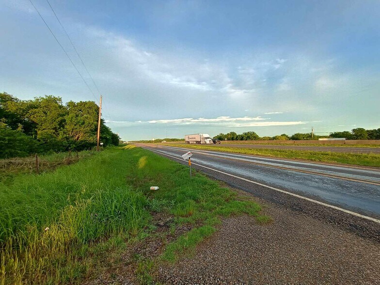 More Photos Of 5330 E Interstate 30, Campbell Land For Lease