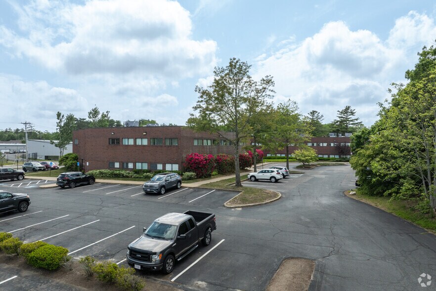 More Photos Of 110 Long Pond Rd, Plymouth Medical For Sale