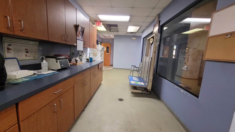 More Photos Of 6052 San Jose Blvd, Jacksonville Office For Sale