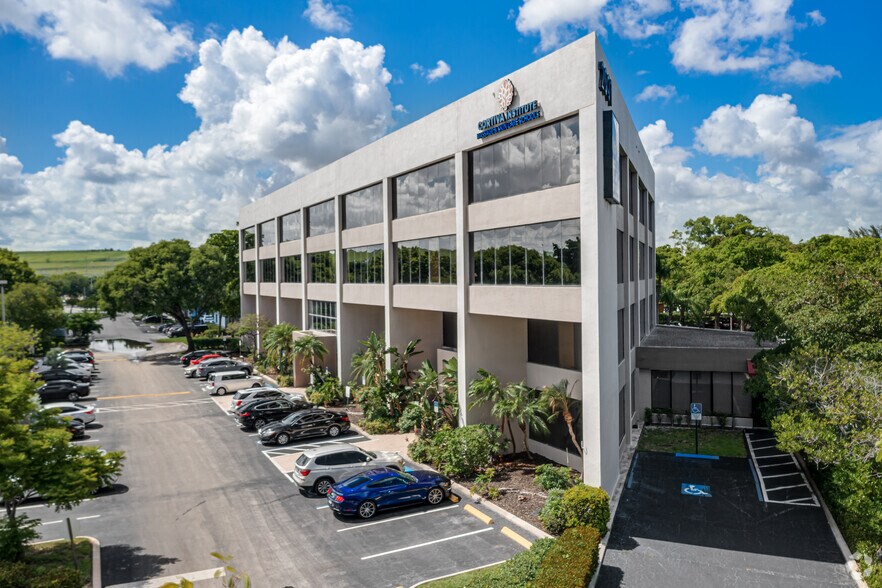 More Photos Of 2001 W Sample Rd, Pompano Beach Office For Lease