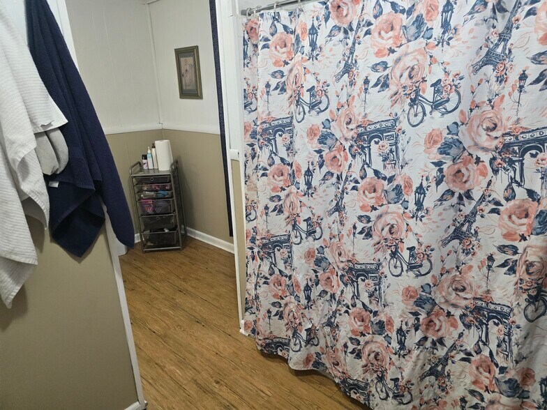 More Photos Of 804 Railroad St, Monongahela Specialty For Sale
