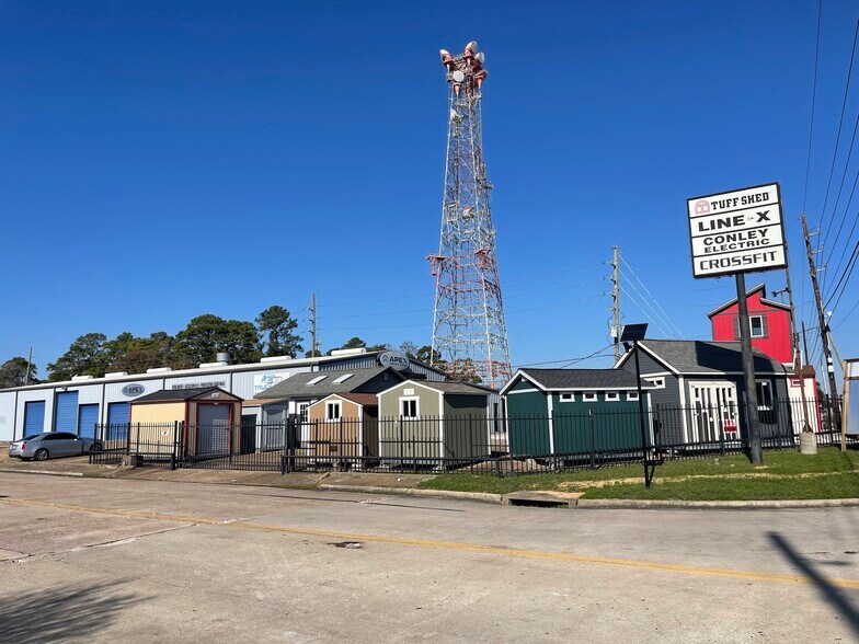 More Photos Of 19419 N Freeway, Spring Freestanding For Lease