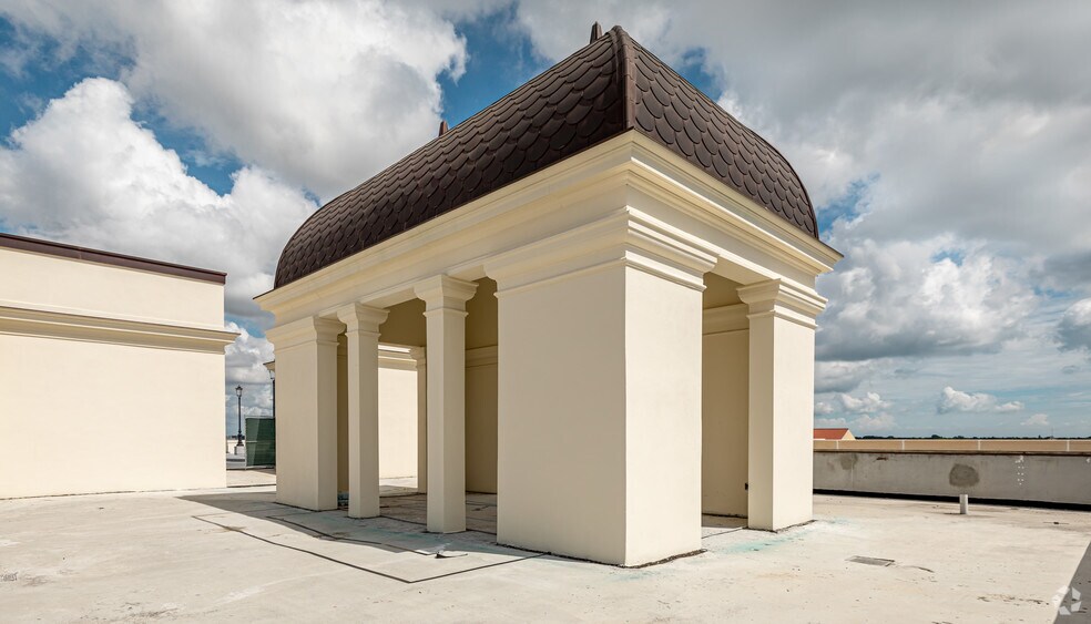 More Photos Of 1515 Sunset Dr, Coral Gables Office For Lease