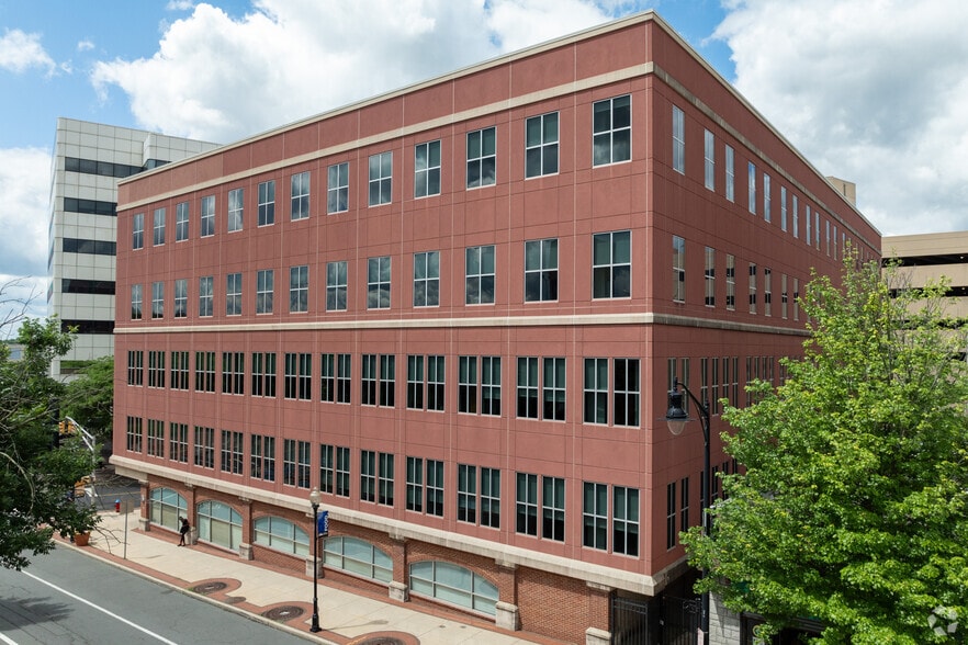 More Photos Of 32 E Front St, Trenton Office For Lease