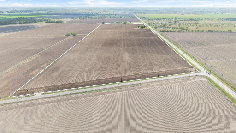 More Photos Of 7639 7639 FM 2977, Needville Land For Sale