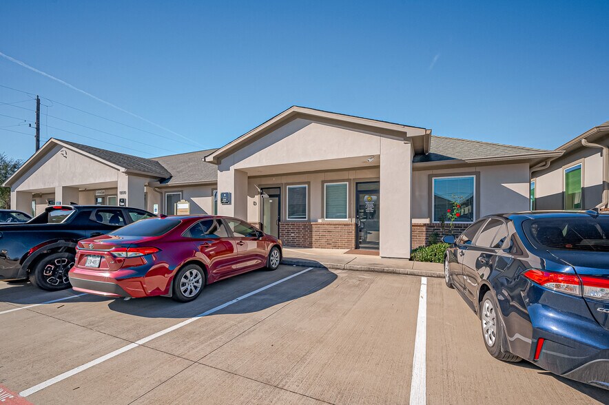 More Photos Of 18514 Green Land Way, Houston Medical For Lease