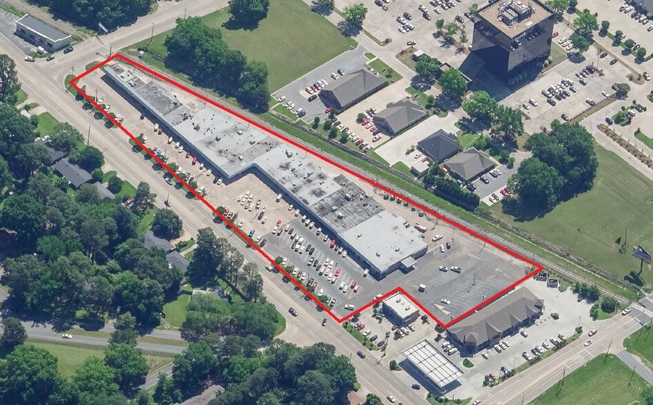 More Photos Of 1816-1874 Forsythe Ave, Monroe General Retail For Lease
