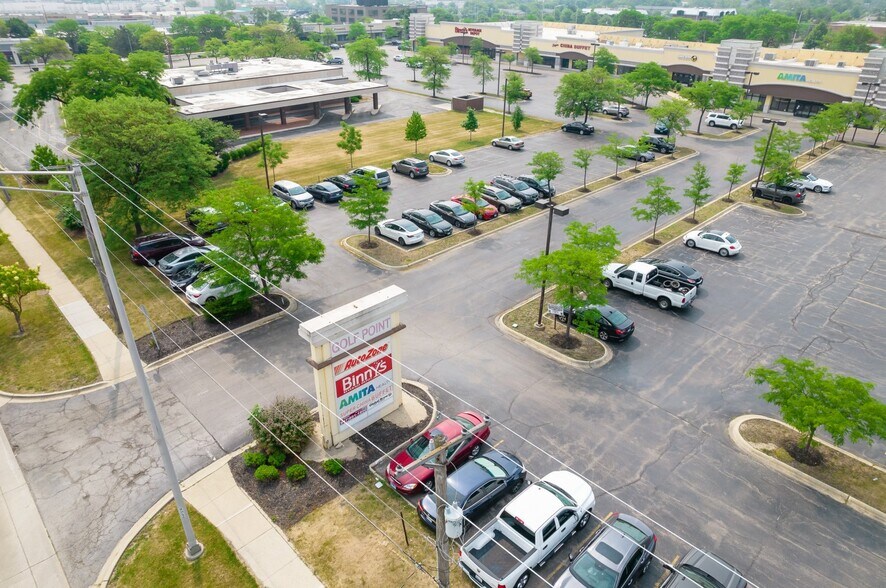 More Photos Of 301-373 W Golf Rd, Schaumburg Unknown For Lease