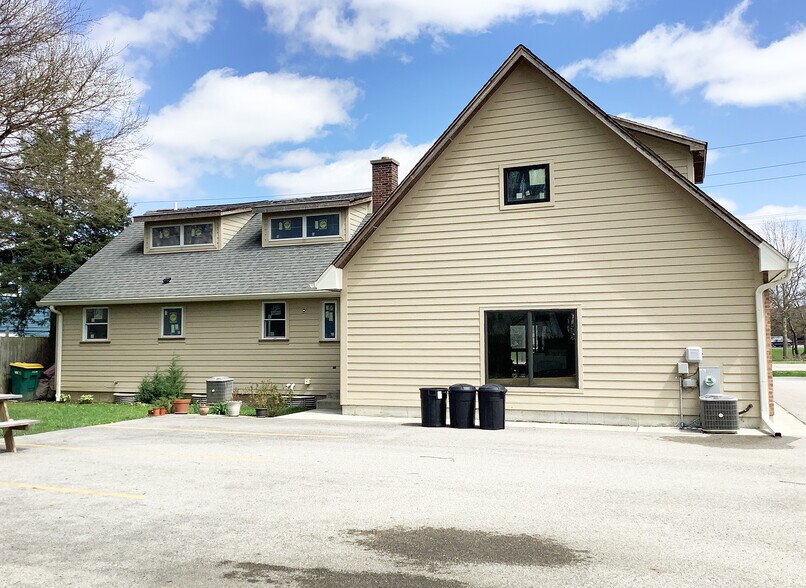 More Photos Of 618 Barron Blvd, Grayslake Medical For Sale