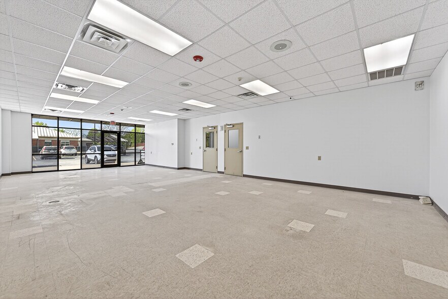 More Photos Of 32-72 W Joyce Blvd, Fayetteville Storefront For Lease