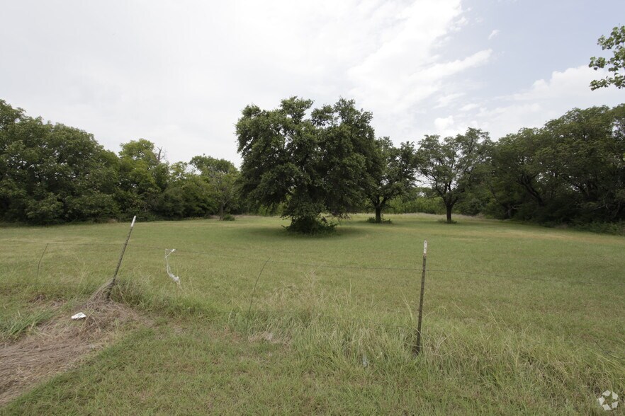 More Photos Of 4201 Glenview Dr, Haltom City Land For Sale