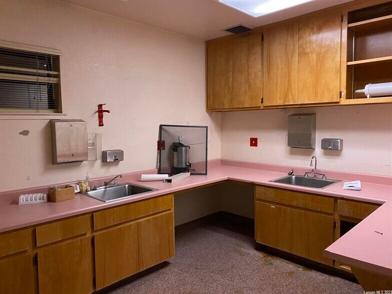 More Photos Of 103 Fair Dr, Susanville Industrial For Sale