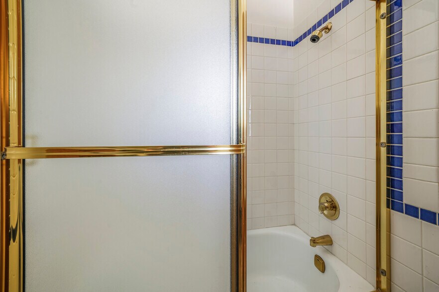 More Photos Of 2100 Tennessee St, Vallejo Office For Sale