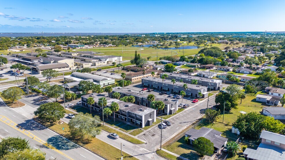 More Photos Of 825 E University Blvd, Melbourne Apartments For Sale