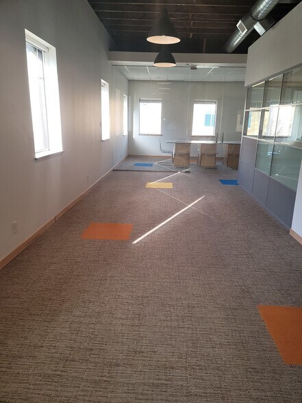 More Photos Of 210 Walnut St E, Mankato Office Residential For Lease