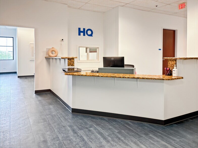 More Photos Of 1560 Wall St, Naperville Coworking Space