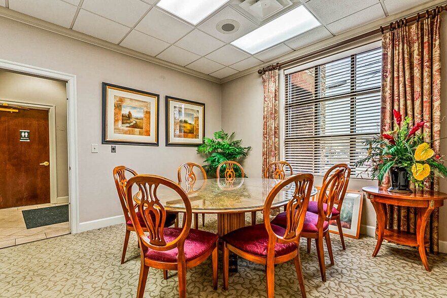 More Photos Of 865 Ga-20/81 Hwy, McDonough Bank For Sale