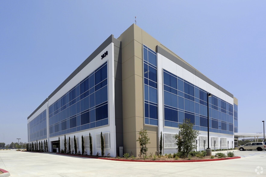 More Photos Of 3828 Schaufele Ave, Long Beach Medical For Lease