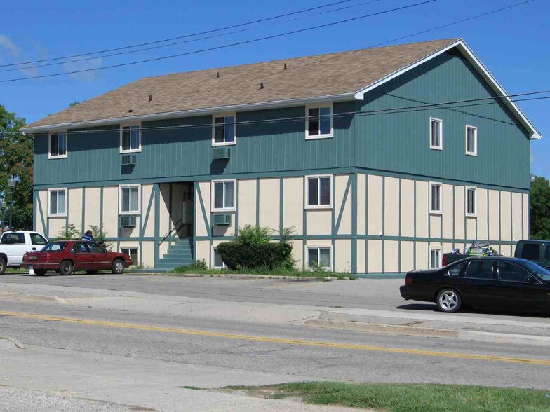 Primary Photo Of 130 Reid Rd, Grand Blanc Apartments For Sale