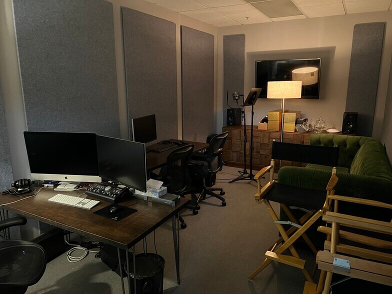 More Photos Of 2710 Media Center Dr, Los Angeles Flex For Sale