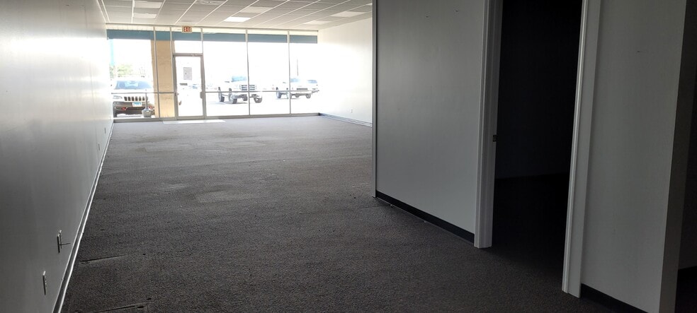 More Photos Of 1000 Leigh Ave, Anna General Retail For Lease