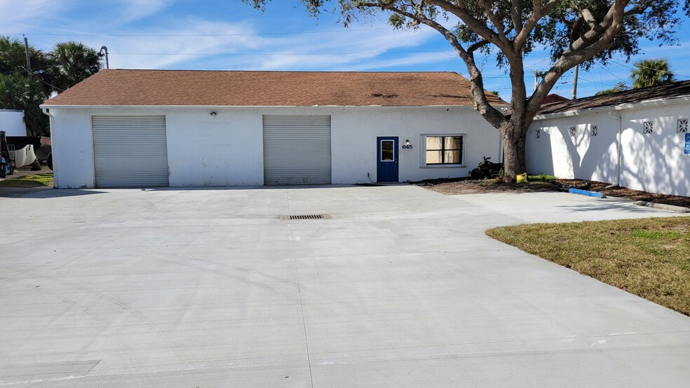 More Photos Of 645 Old Dixie Hwy, Sebastian Warehouse For Sale