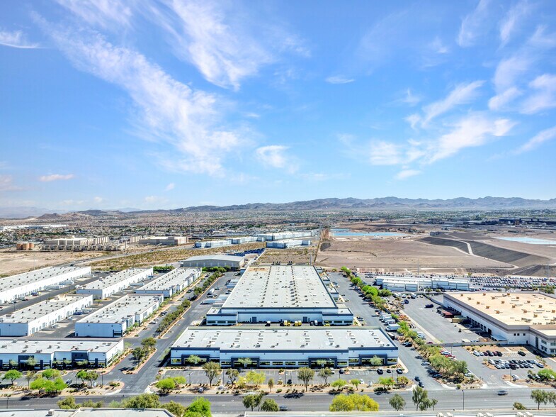 More Photos Of 7380 Eastgate Rd, Henderson Warehouse For Lease