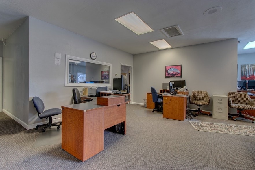 More Photos Of 4311 Appleton Ave NW, Roanoke Office For Lease