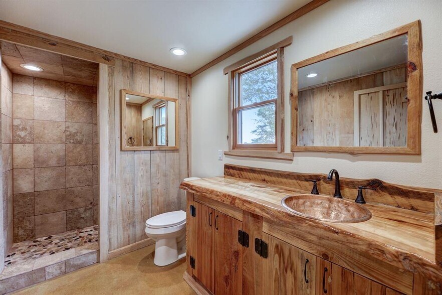 More Photos Of 700 Ledgerock Rd, Wimberley Specialty For Sale