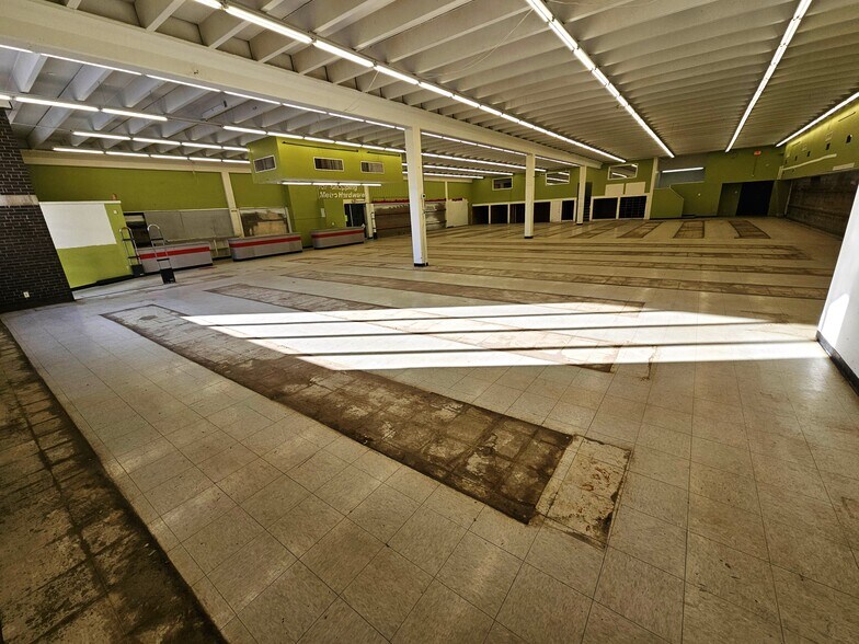 More Photos Of 1804-1816 Nicollet Ave, Minneapolis Unknown For Lease