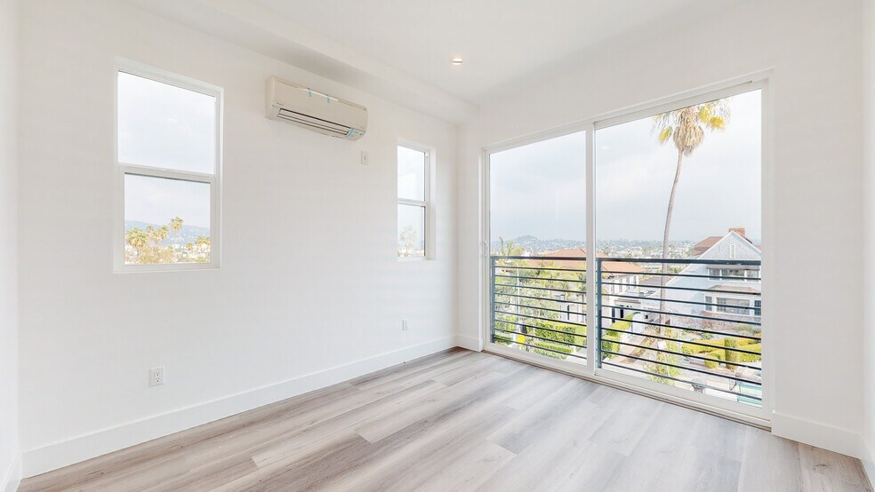 More Photos Of 525 N Normandie Ave, Los Angeles Apartments For Sale