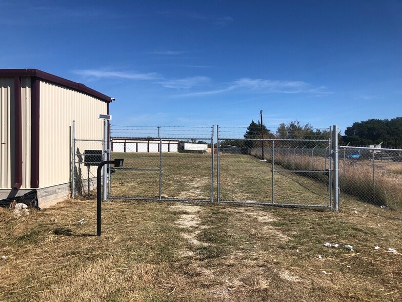 More Photos Of 8877 Stewarts Mdws, College Station Self Storage For Sale