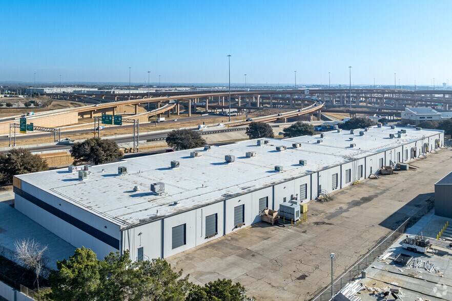 More Photos Of 2500-2536 NE Loop 820, Fort Worth Warehouse For Lease