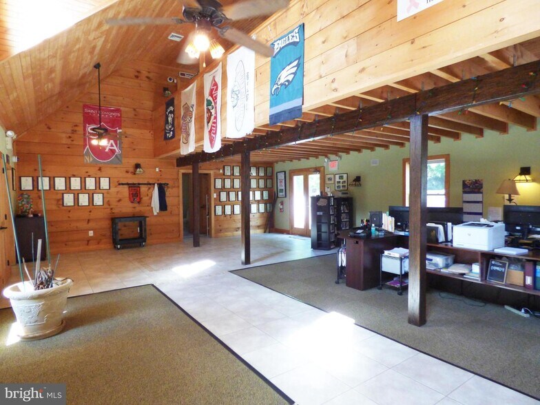 More Photos Of 509 Woodstown Rd, Swedesboro Unknown For Lease