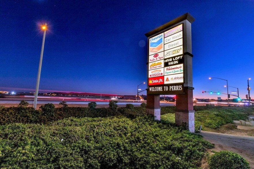 More Photos Of 764-796 W Ramona Expy, Perris Unknown For Lease