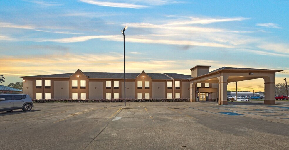 More Photos Of 1251 E Laurel Ave, Eunice Hotel For Sale