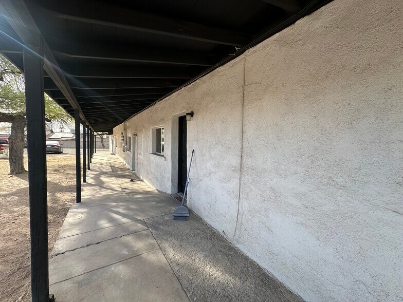 More Photos Of 421 E President St, Tucson Apartments For Sale