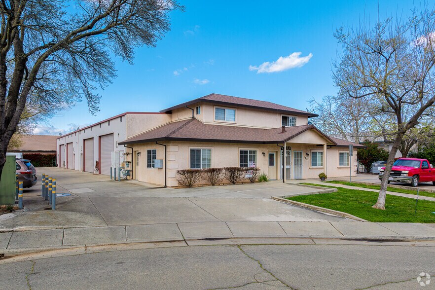 Primary Photo Of 1633 Starr Dr, Yuba City Service For Lease