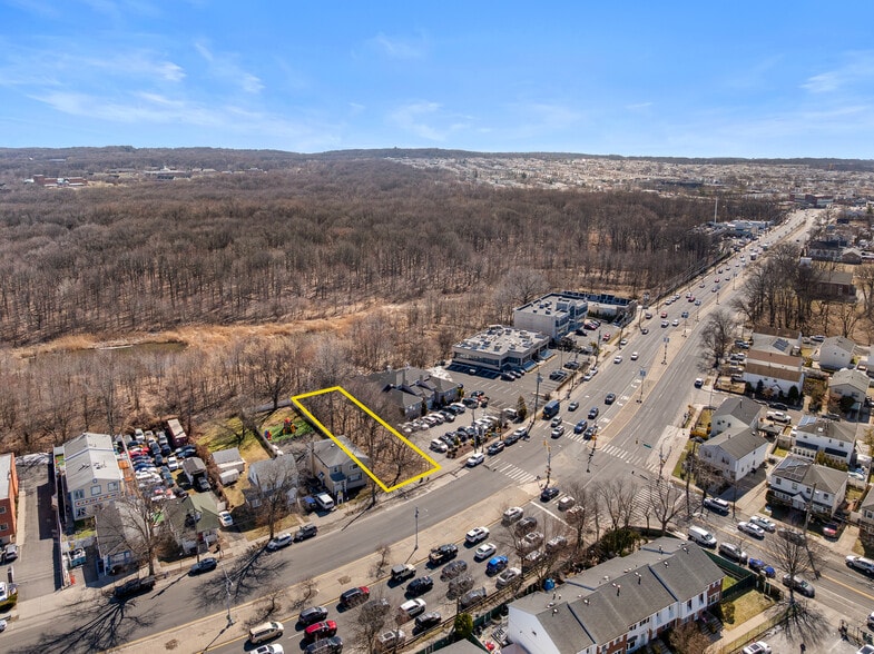 More Photos Of 0 Richmond Ave, Staten Island Land For Sale