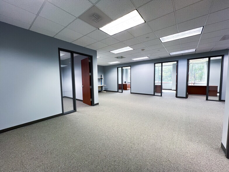 More Photos Of 3000 Rdu Center Dr, Morrisville Office For Sale
