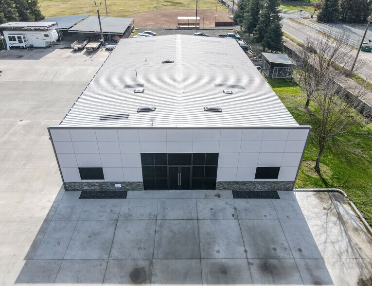 More Photos Of 11380 Early Dawn Rd, Turlock Warehouse For Sale