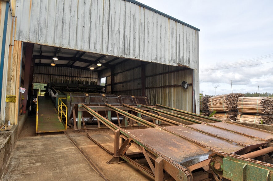 More Photos Of 98 US Highway 101 Hwy, Hoquiam Lumberyard For Sale