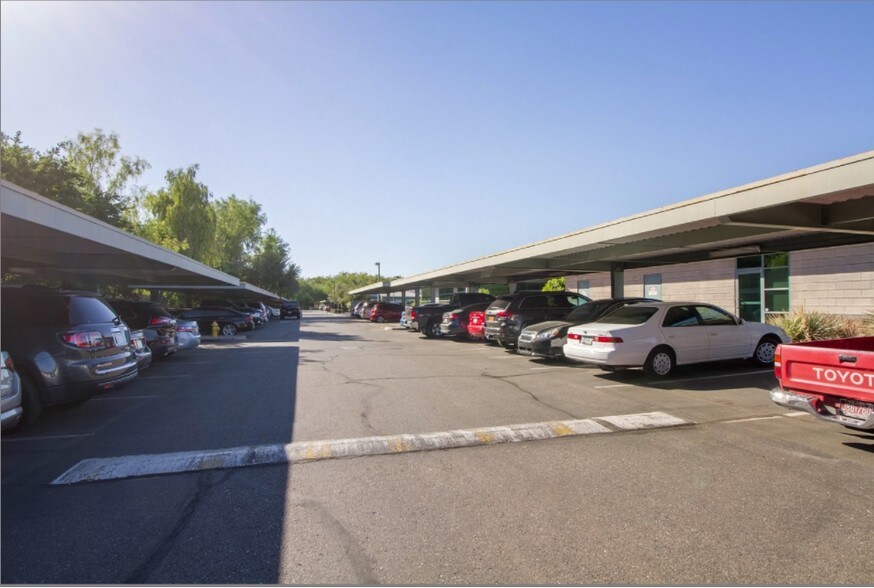 More Photos Of 2055 E Warner Rd, Tempe Office For Lease
