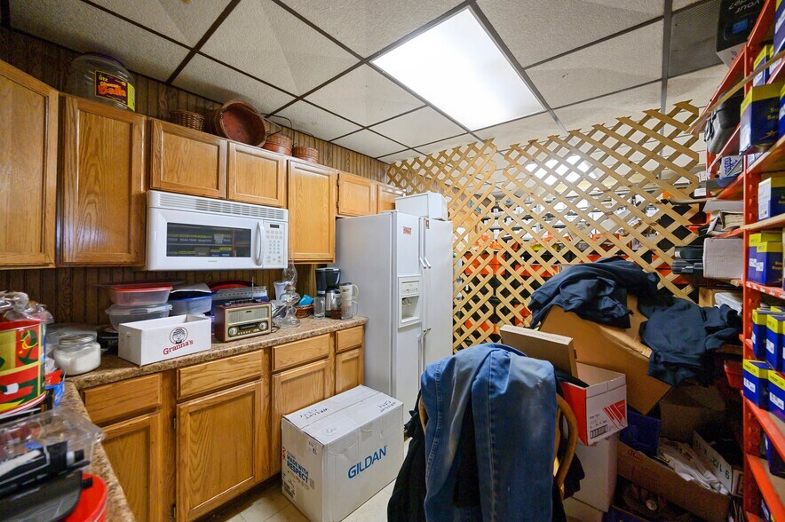 More Photos Of 6175 State Highway 98, Wright City Storefront Retail Office For Sale